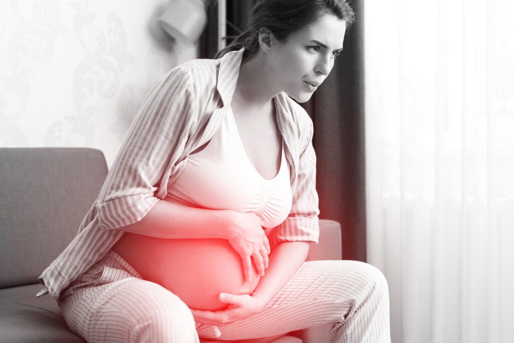 Gravid hard mage: Årsaker, behandling og gode råd